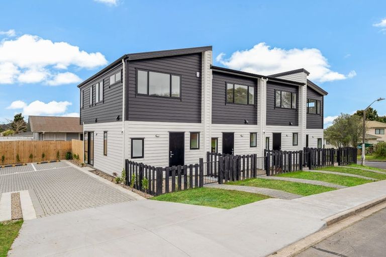 Photo of property in 5/1 Kahikatea Place, Ranui, 0612