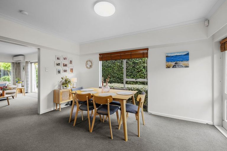 Photo of property in 15a Saint Winifreds Place, Bryndwr, Christchurch, 8052