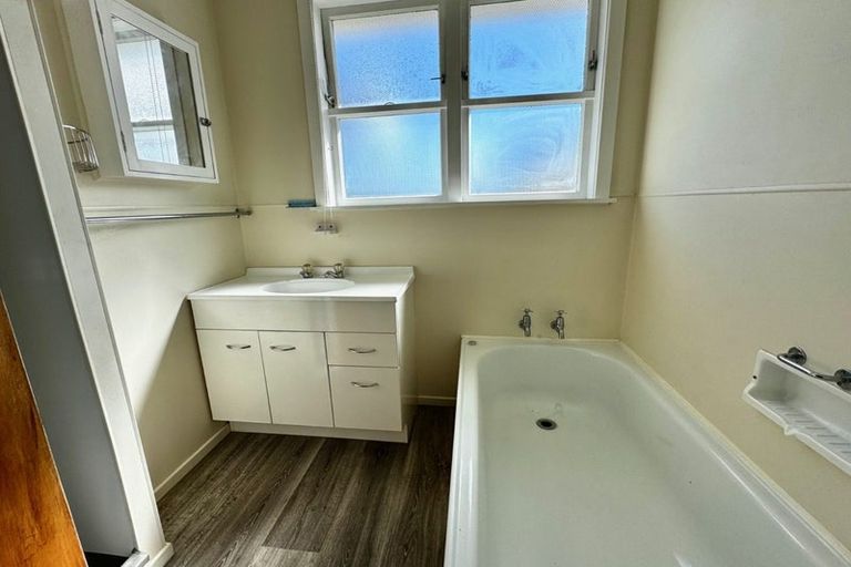 Photo of property in 25 Waihi Road, Hawera, 4610