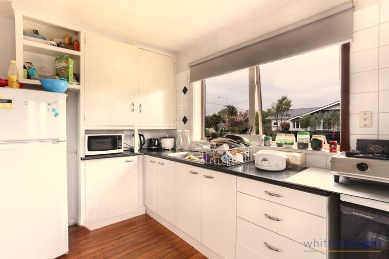 Photo of property in 57 Edward Avenue, Edgeware, Christchurch, 8013