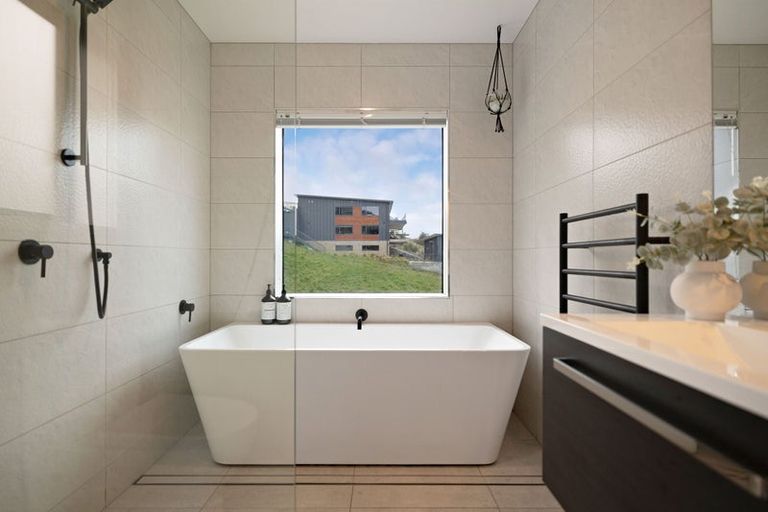 Photo of property in 8 Angelo Drive, Frankton, Queenstown, 9300
