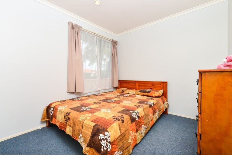 Photo of property in 10 Antrim Place, Nawton, Hamilton, 3200