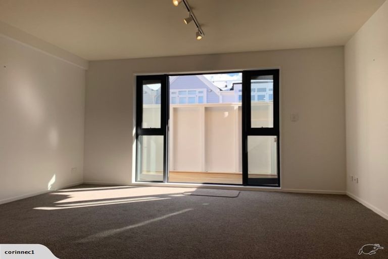 Photo of property in Pirie Street Townhouses, 35u3 Pirie Street, Mount Victoria, Wellington, 6011