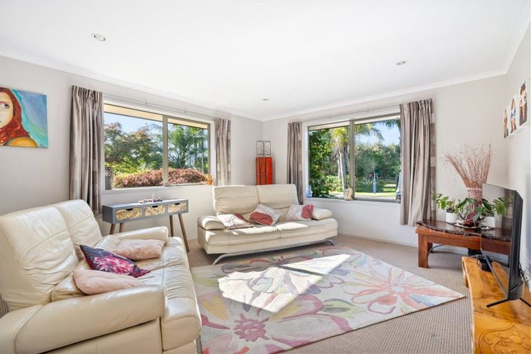 Photo of property in 10 Urutawa Drive, Kerikeri, 0230