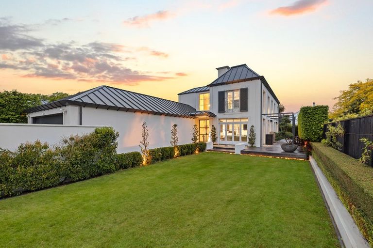 Photo of property in 9 Allister Avenue, Merivale, Christchurch, 8014