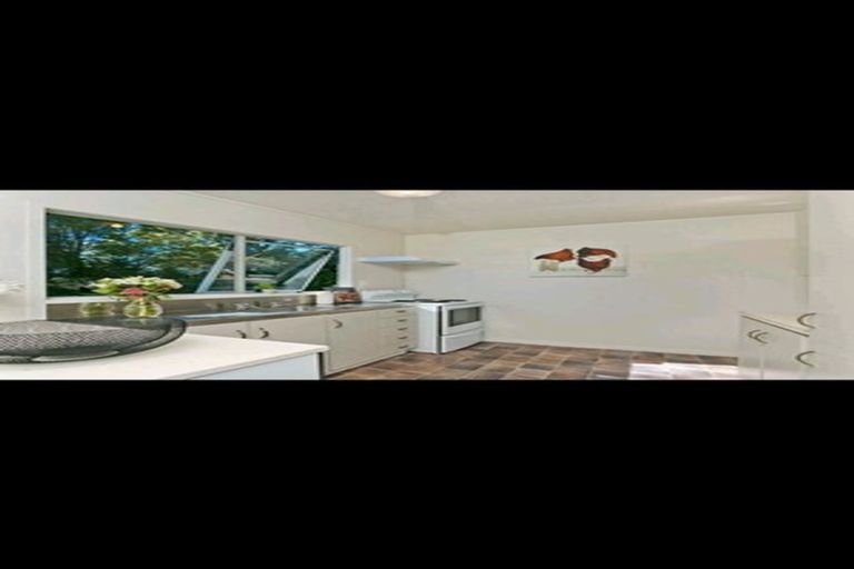 Photo of property in 85a Spinella Drive, Bayview, Auckland, 0629