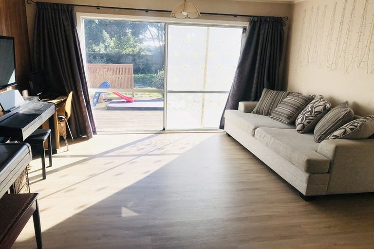 Photo of property in 11 Makarini Street, Paraparaumu, 5032