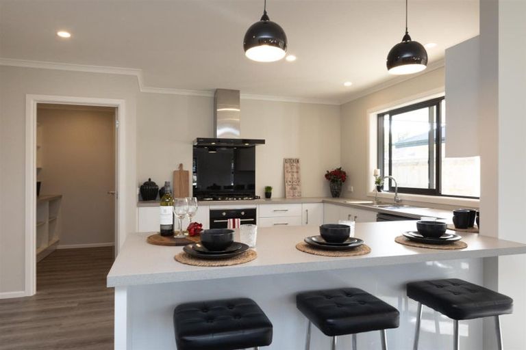 Photo of property in 10 Oldfield Lane, Marton, 4710