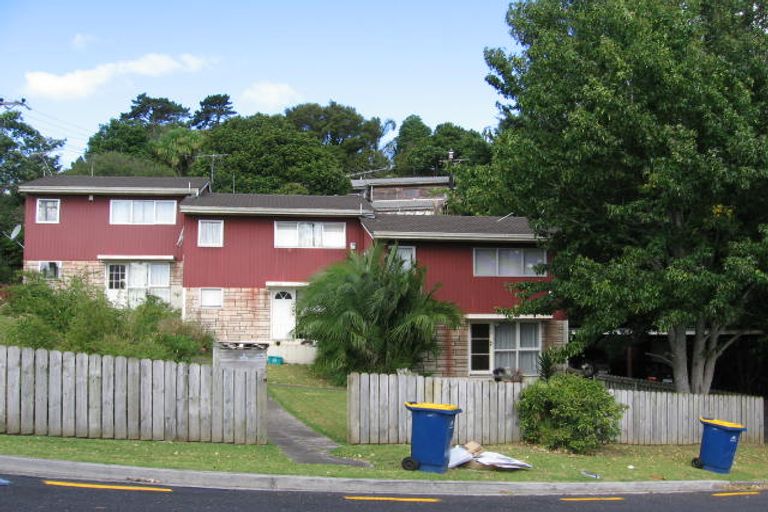 Photo of property in 2/2 Vonnell Place, Birkdale, Auckland, 0626