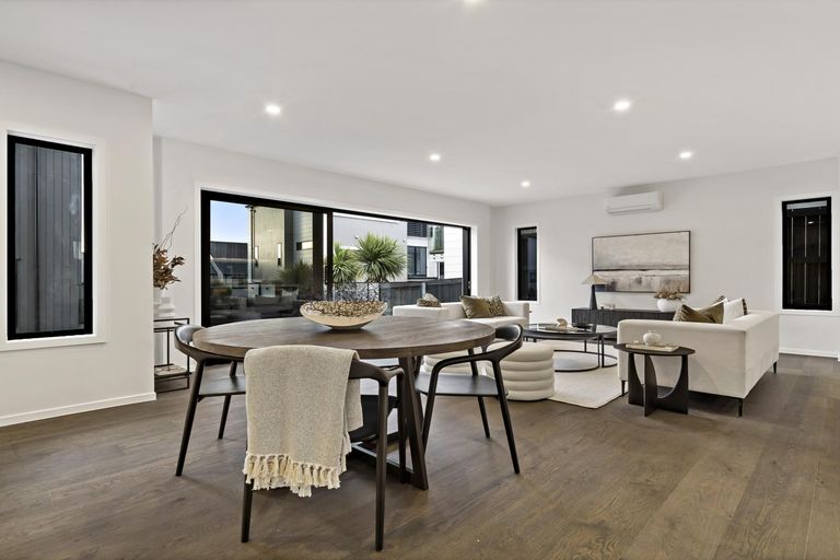 Photo of property in 4 Stockade View Lane, Howick, 2014