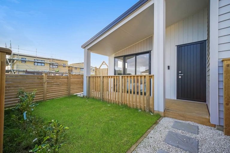 Photo of property in 62 Kaapehu Street, Karaka, 2578