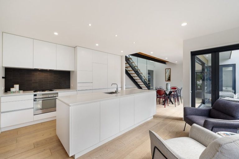 Photo of property in 994 Colombo Street, St Albans, Christchurch, 8014