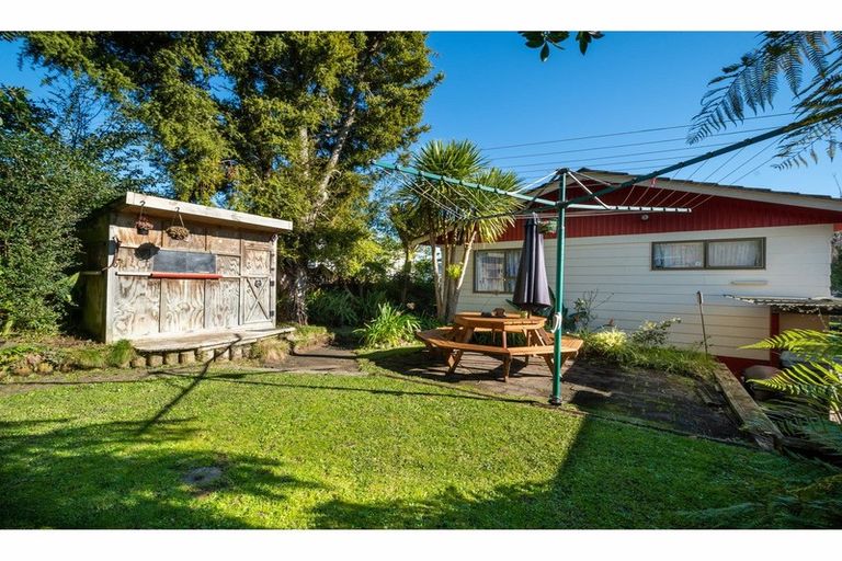 Photo of property in 10 Scarlet Drive, Ranui, Auckland, 0612