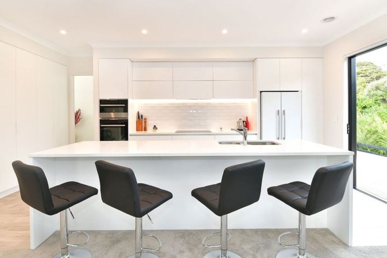 Photo of property in 9 Pheasant Close, Stanmore Bay, Whangaparaoa, 0932