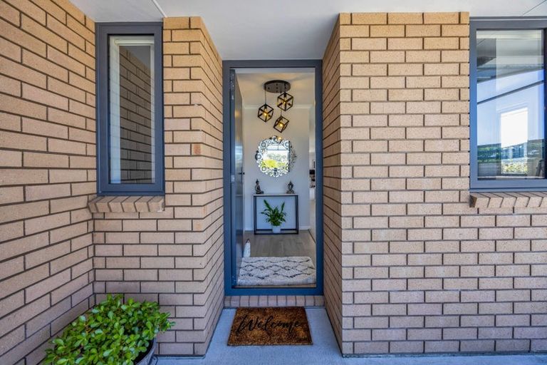 Photo of property in 22b Larlin Drive, Hawera, 4675