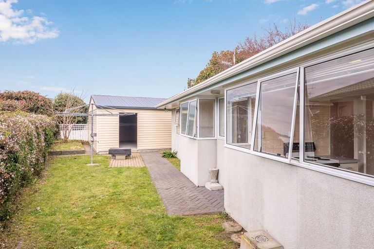 Photo of property in 44 Langdale Avenue, Paraparaumu, 5032