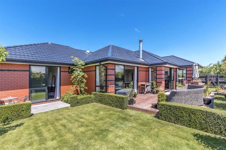 Photo of property in 15 Coachmans Road, Prebbleton, 7604