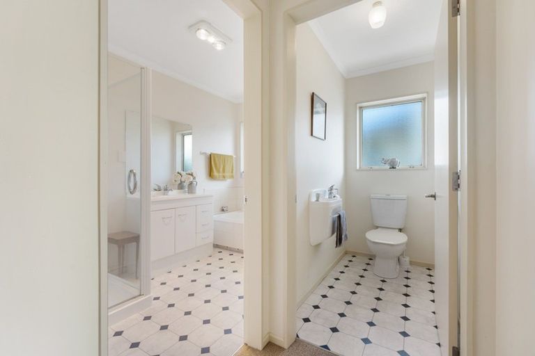 Photo of property in 38 Duke Street, Levin, 5510