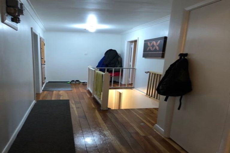 Photo of property in 18b South Street, Tawa, Wellington, 5028