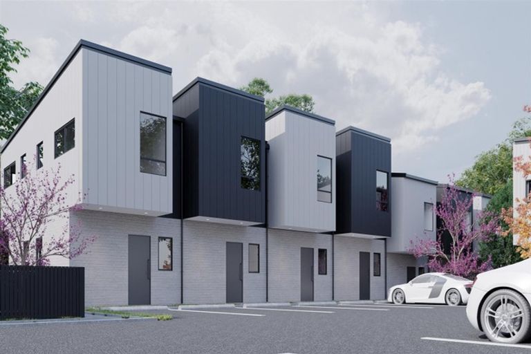 Photo of property in 16 River Road, Te Atatu Peninsula, Auckland, 0610