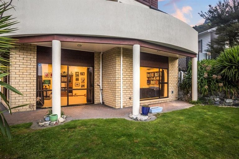 Photo of property in 27 Leeward Drive, Whitby, Porirua, 5024