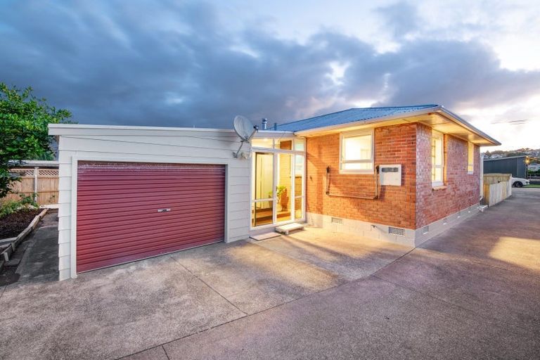 Photo of property in 1/179 Centreway Road, Orewa, 0931