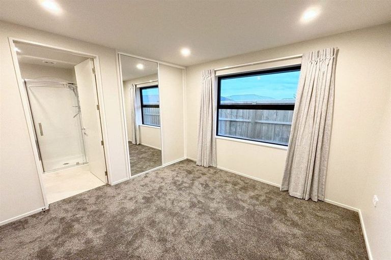 Photo of property in 15 Busby Way, Rolleston, 7614