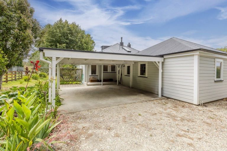 Photo of property in 378 Wimbledon Road, Porangahau, 4292