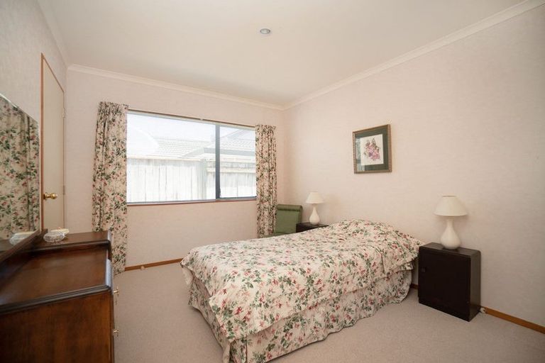 Photo of property in 20 Strachan Way, Highbury, Palmerston North, 4412