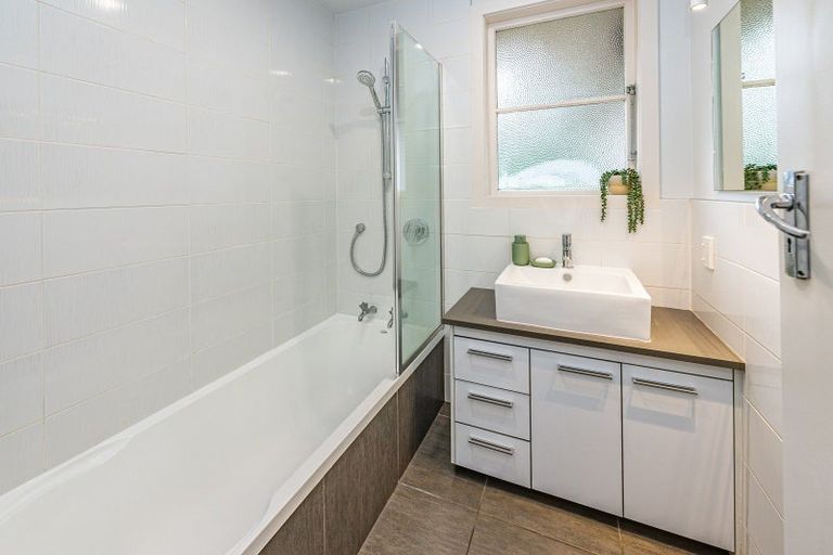 Photo of property in 15 Windsor Terrace, Durie Hill, Whanganui, 4500