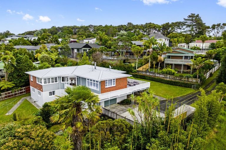 Photo of property in 180a Old Titirangi Road, New Lynn, Auckland, 0600