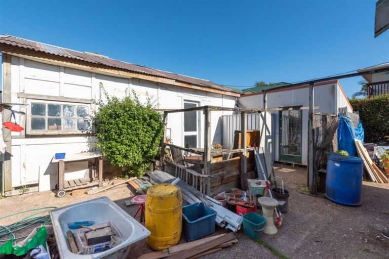 Photo of property in 119 Mcleod Road, Te Atatu South, Auckland, 0610