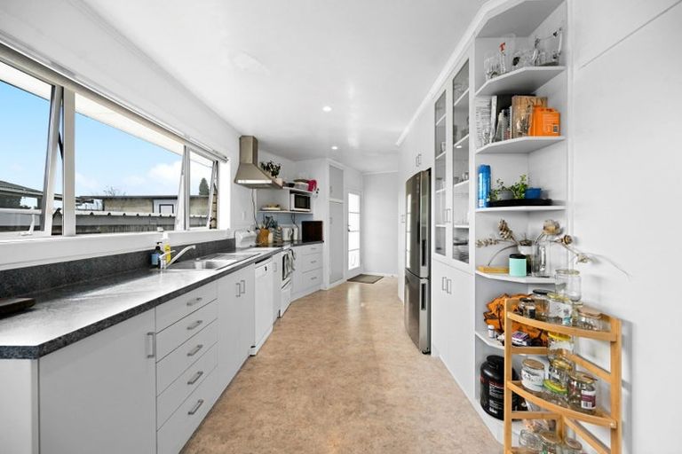 Photo of property in 19 Cecil Street, St Andrews, Hamilton, 3200