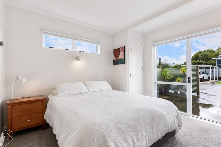Photo of property in 21 Zealandia Road, Manly, Whangaparaoa, 0930