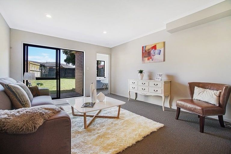 Photo of property in 65 Naylors Drive, Mangere, Auckland, 2022