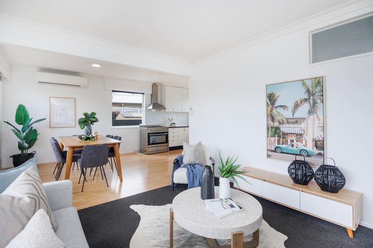 Photo of property in 36 Winston Avenue, Hokowhitu, Palmerston North, 4410