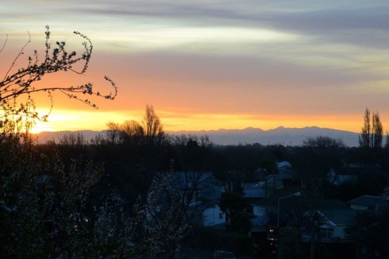 Photo of property in 200 Centaurus Road, Saint Martins, Christchurch, 8022