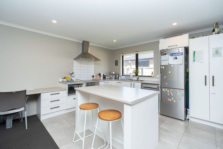 Photo of property in 13 Kennedy Lane, Hamilton East, Hamilton, 3216