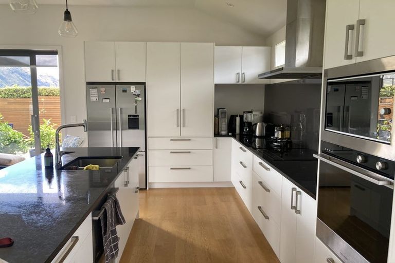 Photo of property in 3 Edgewood Place, Wanaka, 9305