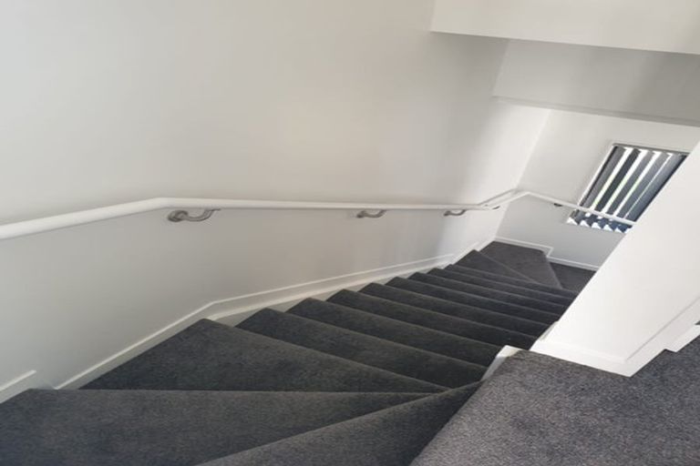 Photo of property in 14/3 Abbotleigh Avenue, Te Atatu Peninsula, Auckland, 0610