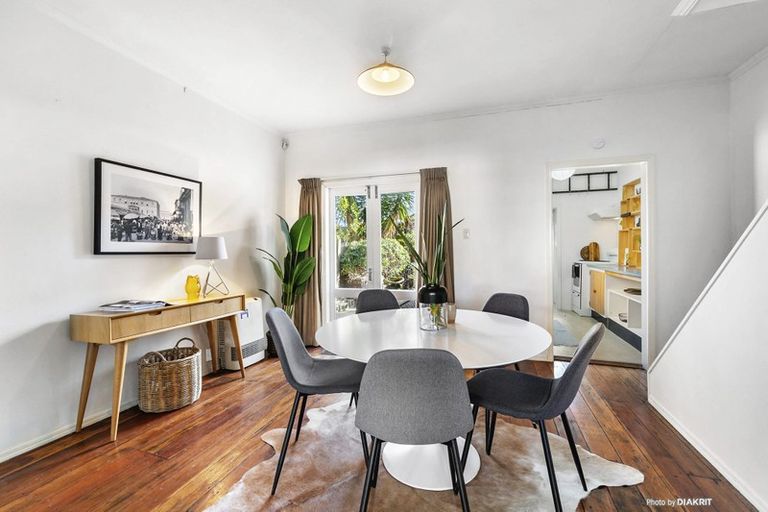 Photo of property in 15 Green Street, Newtown, Wellington, 6021