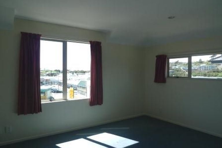 Photo of property in 1e Bould Street, Johnsonville, Wellington, 6037