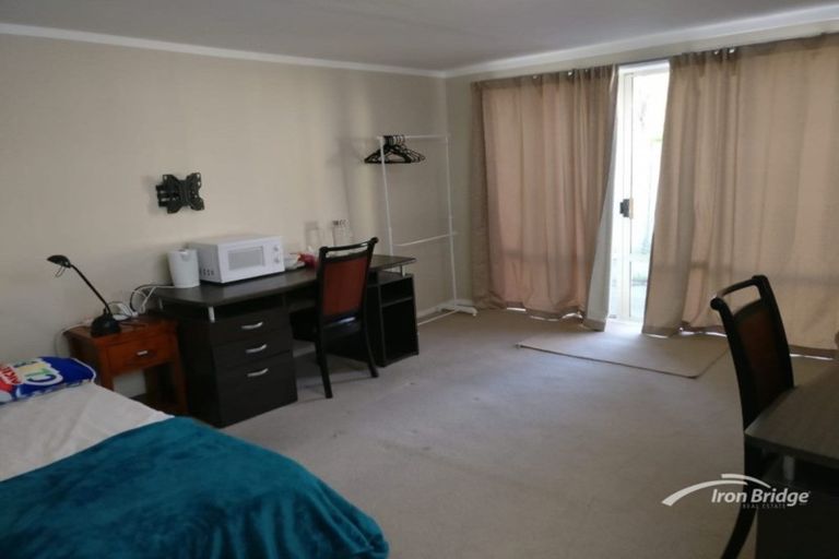 Photo of property in 74 Springs Road, Hornby, Christchurch, 8042