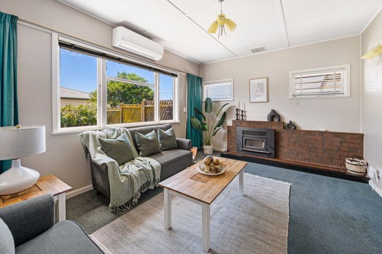 Photo of property in 24 Church Road, Taradale, Napier, 4112