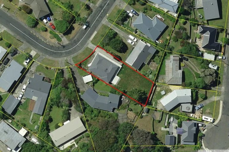 Photo of property in 29 Tirowhanga Road, Paremata, Porirua, 5024