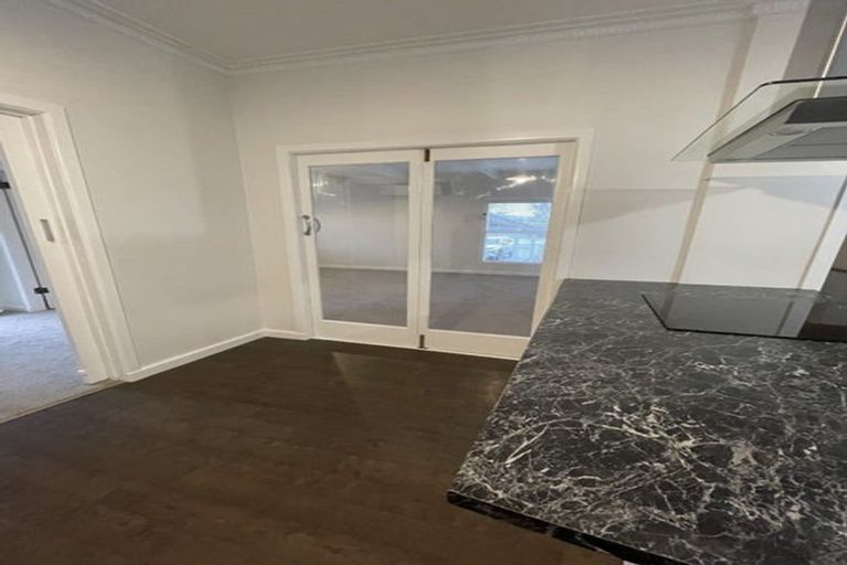 Photo of property in 169 Te Atatu Road, Te Atatu South, Auckland, 0610