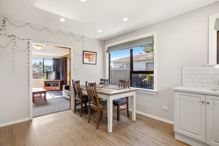 Photo of property in 94 Prestons Road, Redwood, Christchurch, 8051