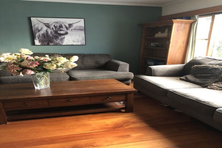 Photo of property in 10 Kiwi Road, Raumati Beach, Paraparaumu, 5032