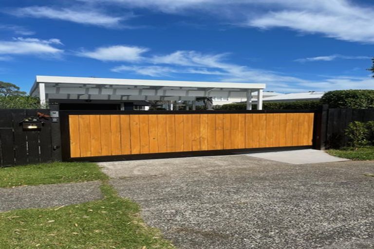 Photo of property in 1/10 Riverlea Avenue, Pakuranga, Auckland, 2010
