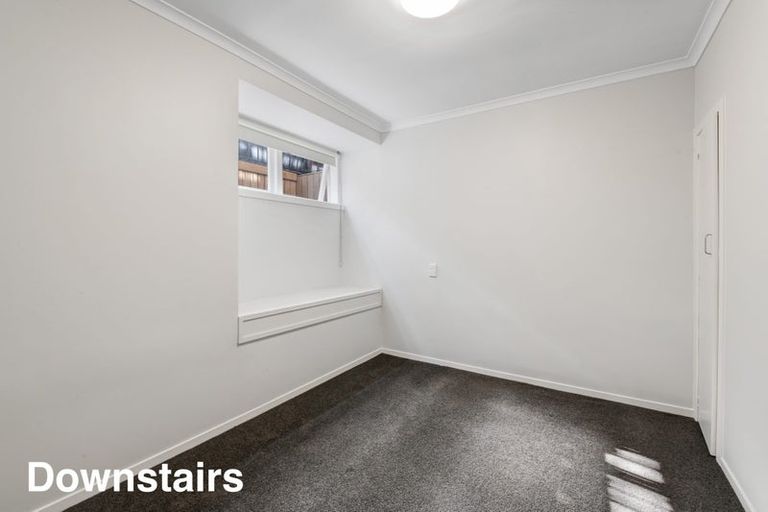Photo of property in 1/14 Roband Avenue, Glenfield, Auckland, 0629